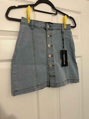 PrettyLittleThing Denim Mini Skirt - Picture 2 of 3
