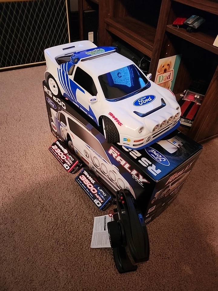 Traxxas RS200 мини ралли VXL 4WD... совершенно новый. - Изображение 2 из 4