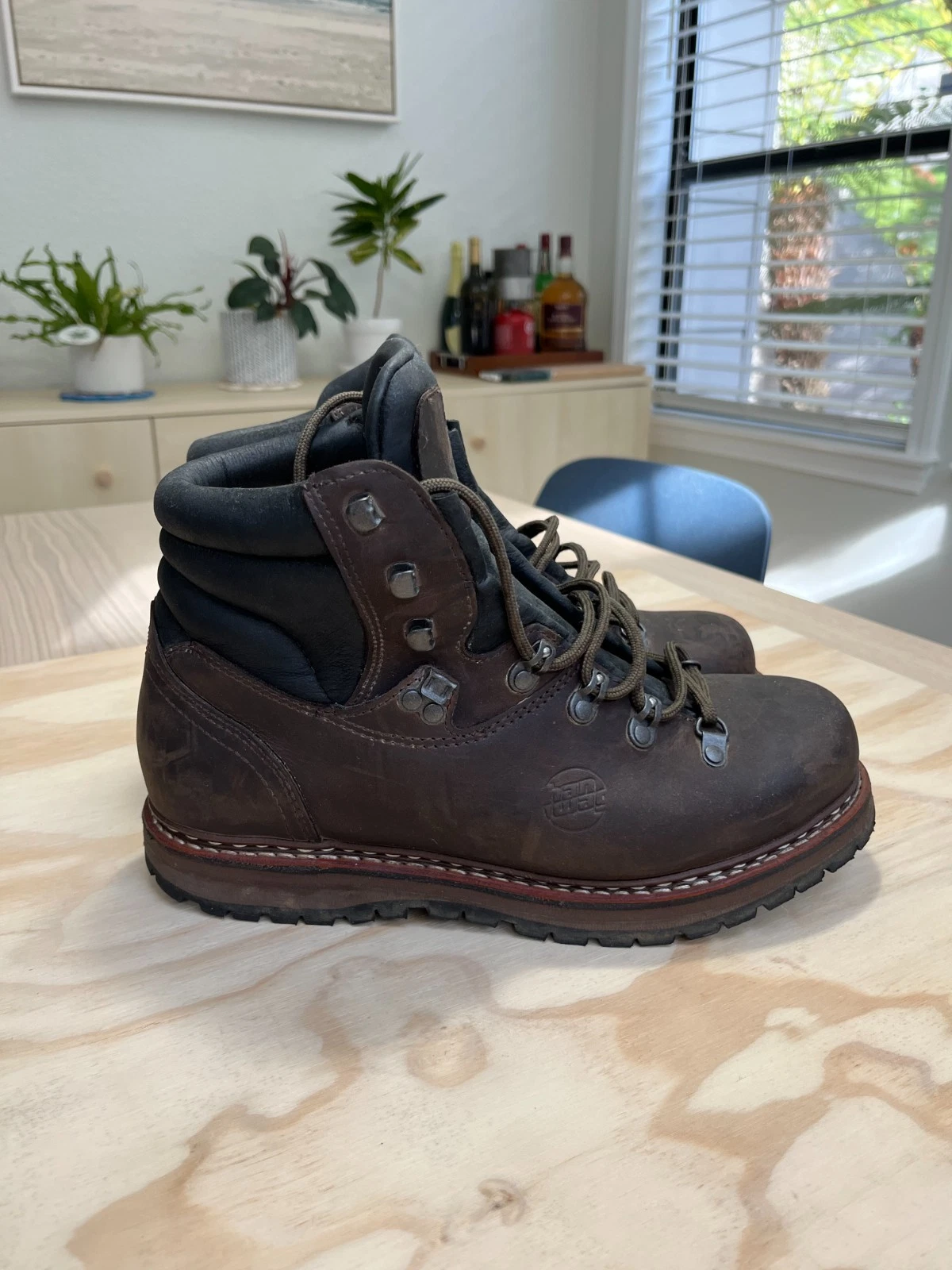 Hanwag Bergler Mens Sz 10 Hiking Boots – Vibram Sole, Protected w/ Obenaufs
Opens in a new window or