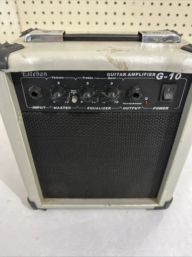 ESTEBAN GUITAR AMPLIFER G-10 ~ POWERS ON- Untested - Picture 1 of 9