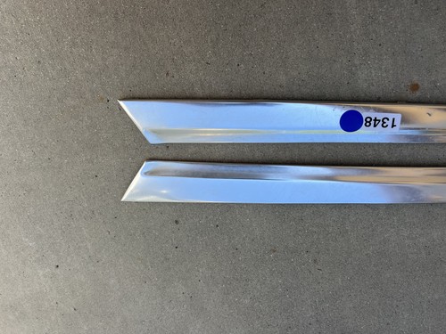 MERCEDES W114 W115 2-SERIES SEDAN LEFT AND RIGHT SET CHROME MOULDINGS COMPLETE - Bild 2 von 7