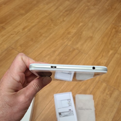 Samsung Galaxy Tab A 2016 7.0 SM-T280 7.0'' WiFi Google Android Tablet 8GB White - Picture 8 of 11