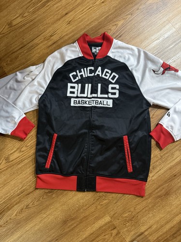Chicago Bulls NBA Basketball Full Zip Up Jacket Men's Size Large New Era - Picture 1 of 5