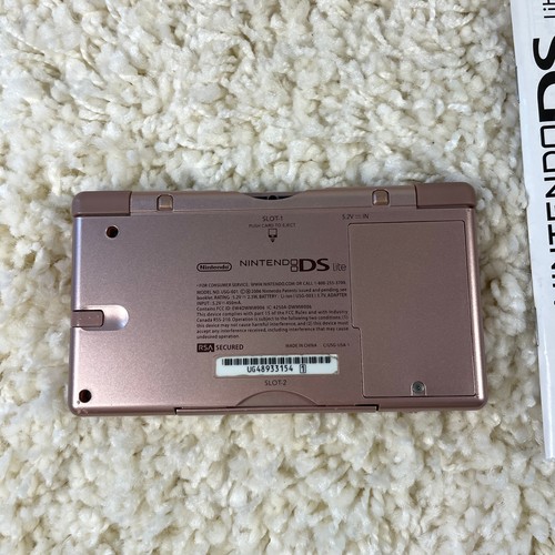 Sistema portátil Nintendo DS Lite rosa metálico USG-001 completo en caja en caja original - Imagen 9 de 19