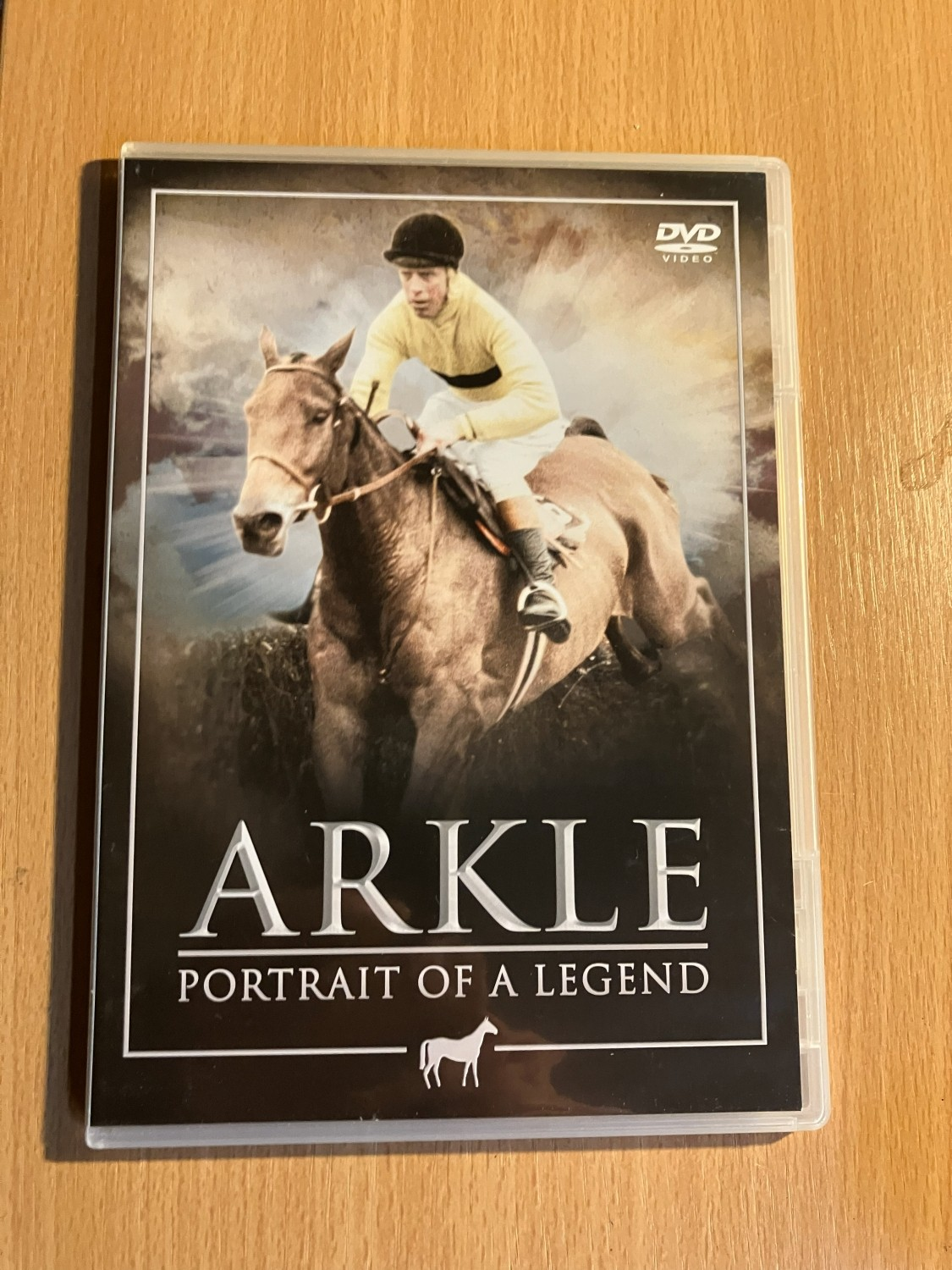 ARKLE PORTRAIT OF A LEGEND . DVD FREE SHIPPING