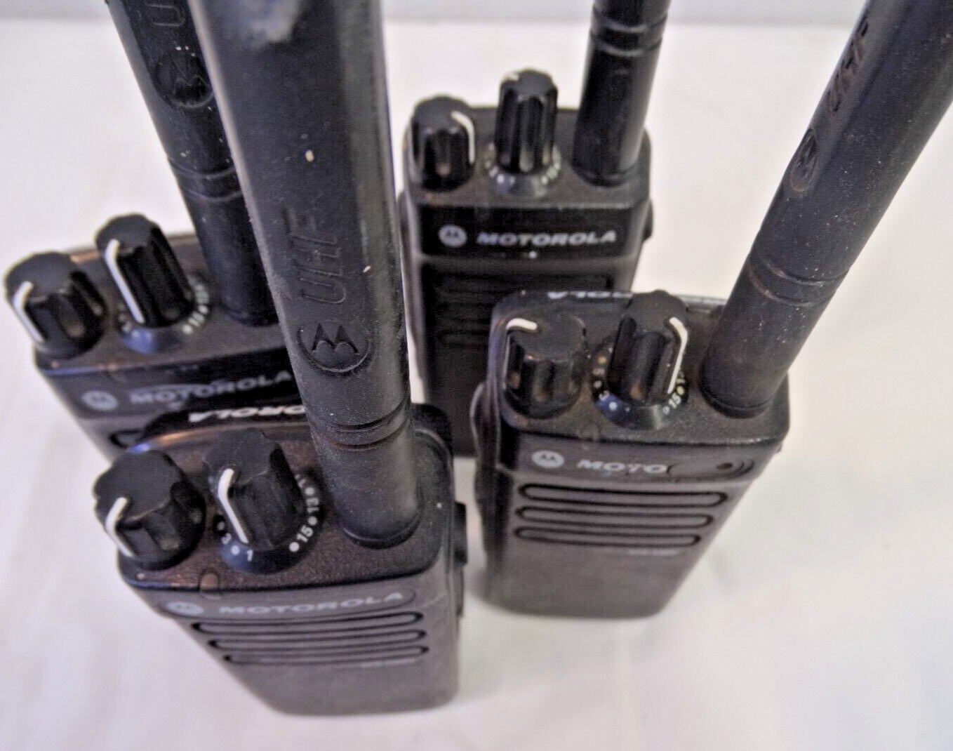 Motorola XPR 3300e UHF Radios Walkie Talkies Lot of 4, For Parts