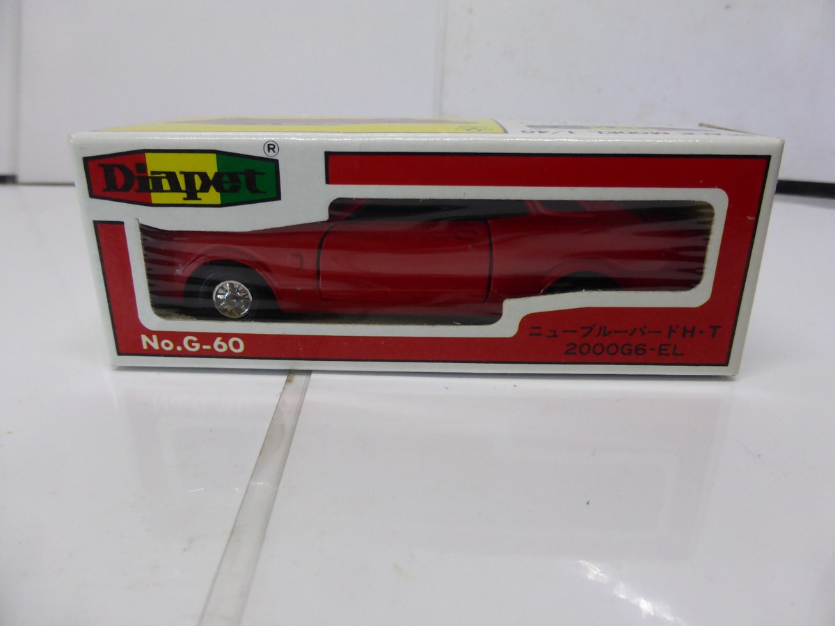 Miniature Yonezawa Diapets Nissan Bluebird 2000 G6-EL 1/40 - Japon Vintage G-60