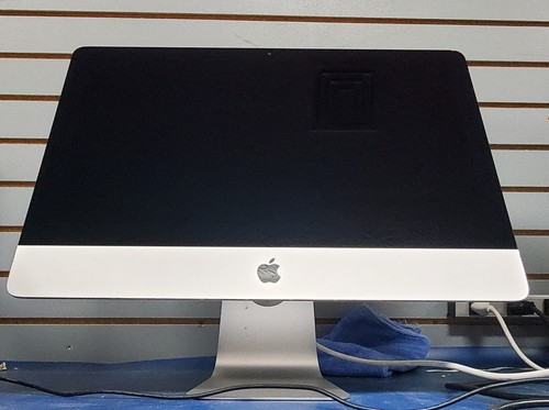 Apple iMac 21.5" (1TB HDD, Intel Core i5-7th, 2.30 GHz, 8GB) All in one - Silver