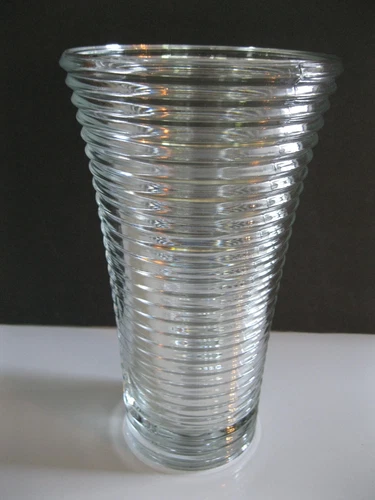 Vintage Depression Anchor Hocking Manhattan 9 3/4" tall Heavy Glass Vase