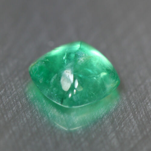 0.61 Cts_Ring Size Sugarlouf Cushion_100 % Natural Zambian Bright Green Emerald - Foto 1 di 3