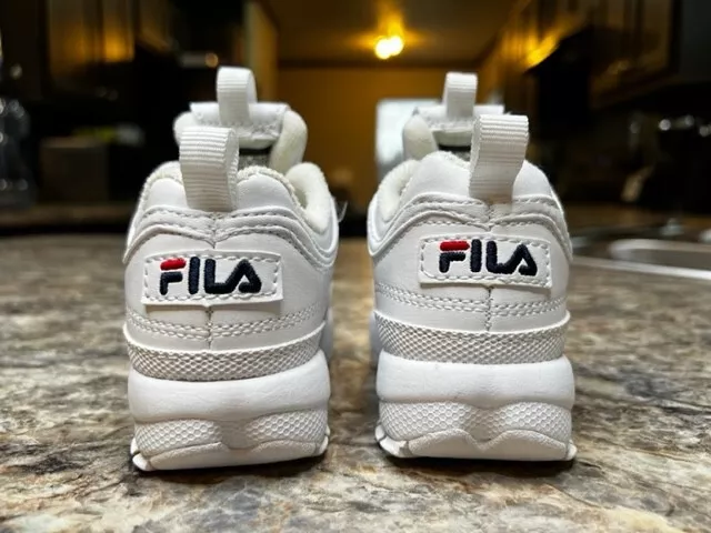 Fila disruptor cheap size 7