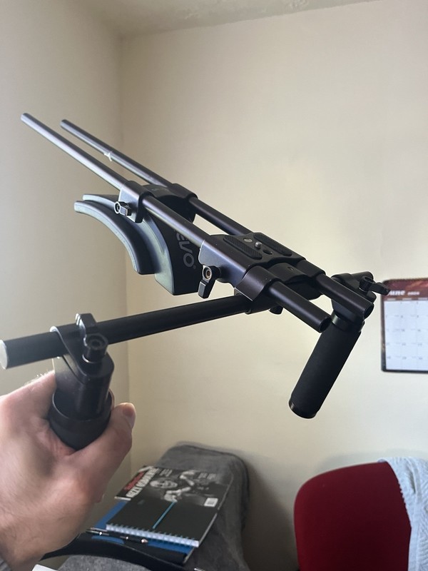 Revo Shoulder Steady Cam
