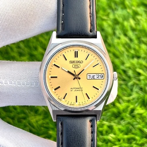 Vintage Seiko 5 Golden Sunburst Dial Automatic Japan Made Men’s Watch Cal 7s26