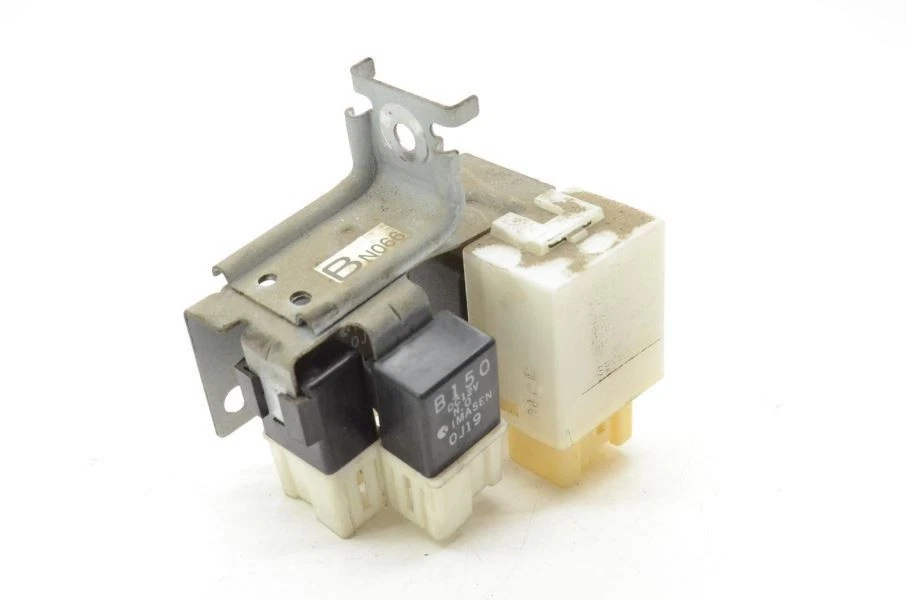 Relé intermitente Mazda MX-5 Miata 2001-2005 1,8 L LC62 66 830 Foto 2 de 4