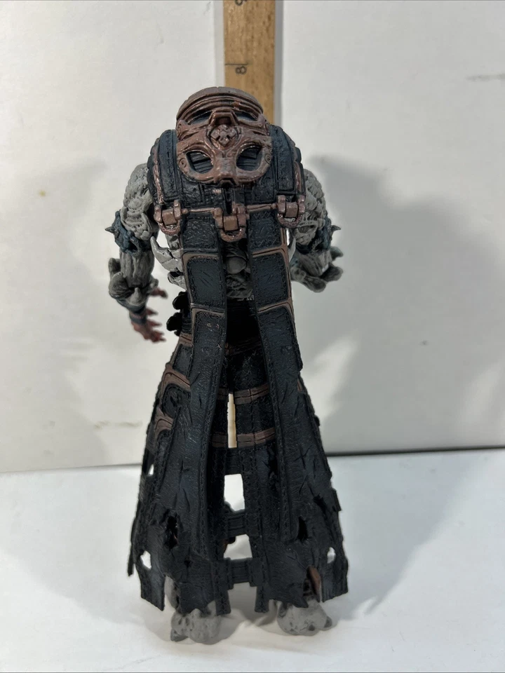 Gears Of War 2 松散 Kantus NECA 球员精选可动人偶完整 — 第 3/4 张图片