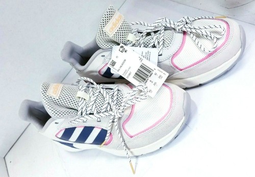 Adidas Women's 90s Valasion Sneakers 