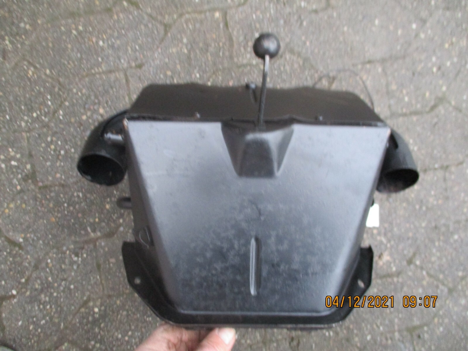 Picture 2 of 9