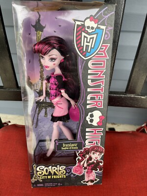 Monster High doll Draculaura City Of Frights MIB 2012 Retired