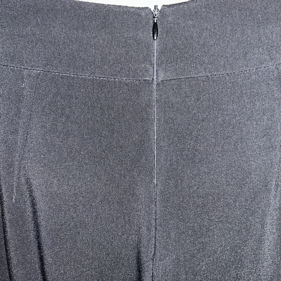 Falda lápiz negra para mujer de Bluemarine. Foto 3 de 4