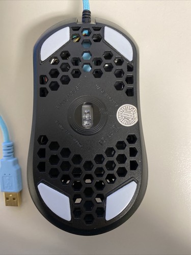Finalmouse Ultralight Phantom w/ Mouse skates - 第 4/5 張圖片