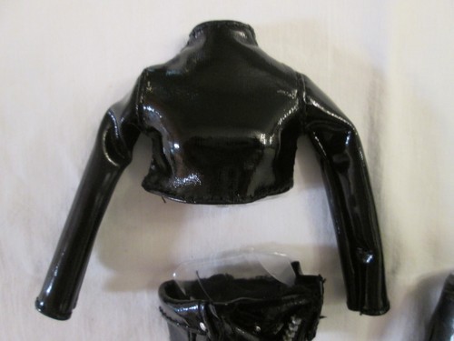 Ainsley Slater Shadow Rainbow High Doll Outfit Black White Skirt Long Sleeve Top - Picture 7 of 7