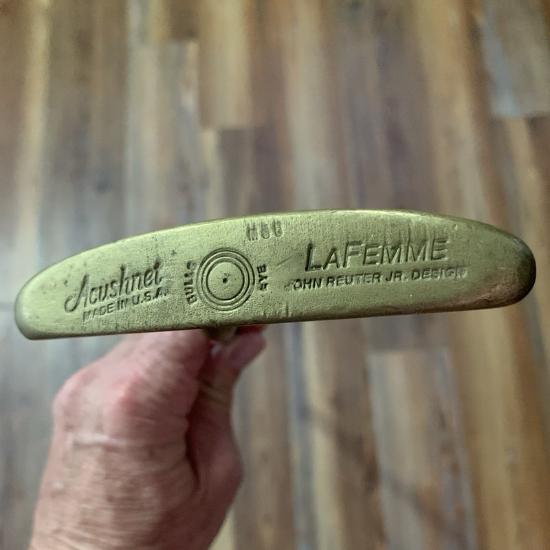 Acushnet LaFemme John Reuter Jr. Design Gold Putter Right-Handed 33” club
