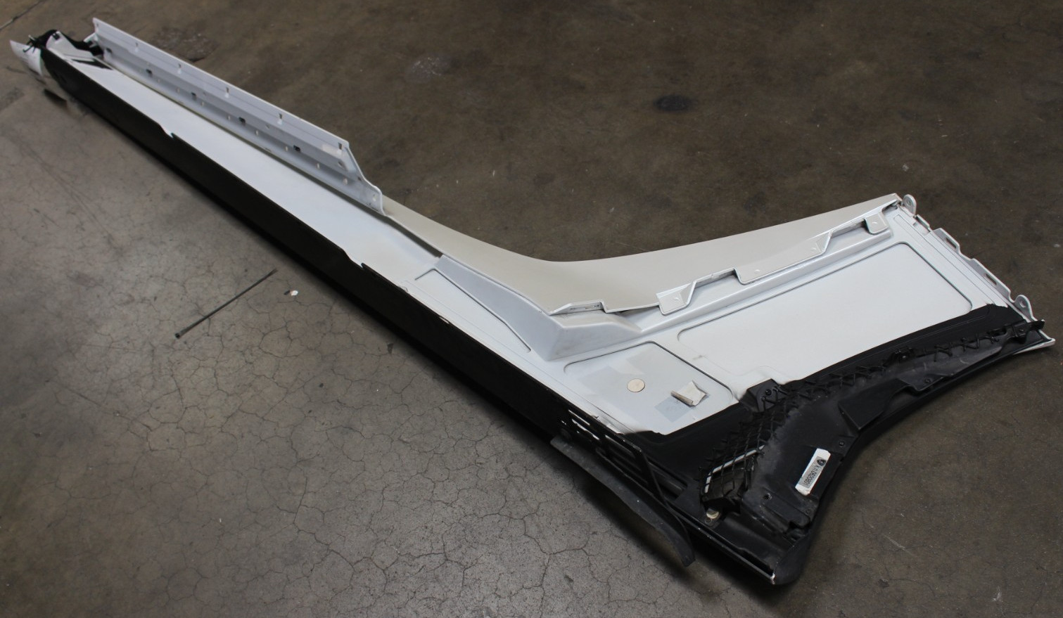 Lamborghini Aventador LP740, RH, Rocker Panel Moulding, Used, P/N 470853564F