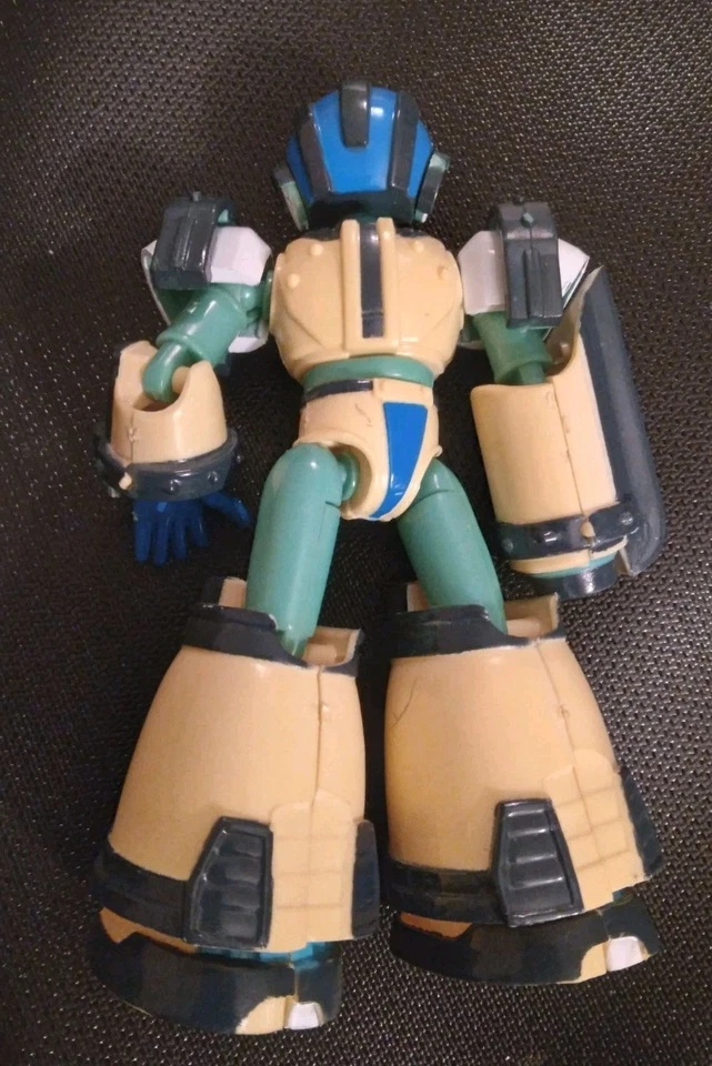 Capcom Megaman X Gaea Armor Ultimate Series 5” Bandai Model Kit Assembled Loose - Image 4 of 4