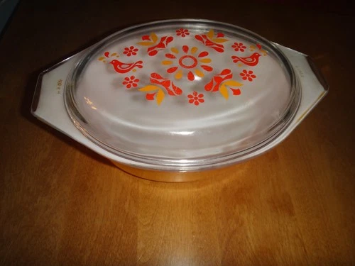 pyrex friendship oval dish 1.5 quarts orange with lid like brand new