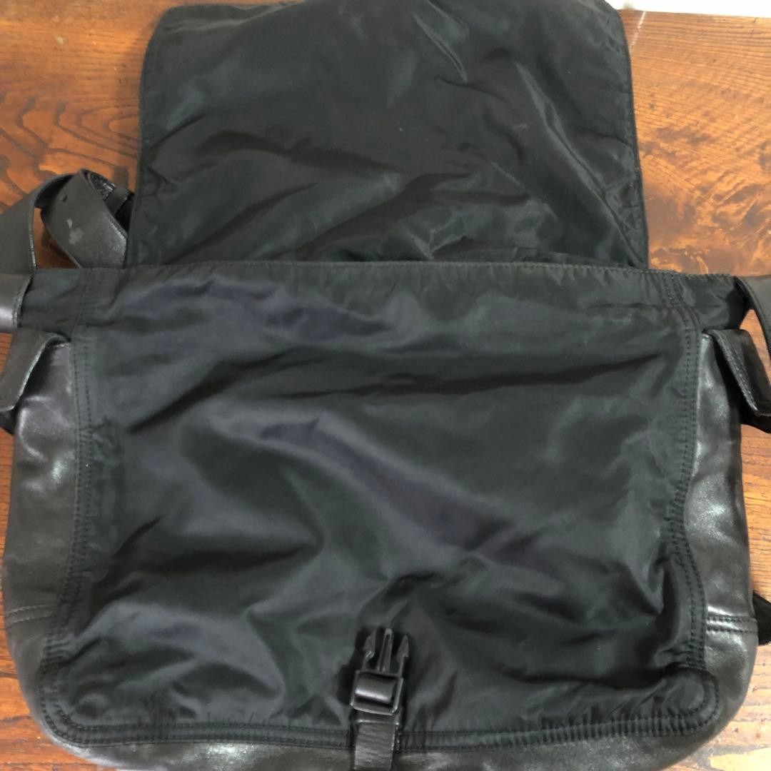 90s PRADA Leather Nylon Shoulder Bag thumbnail 7