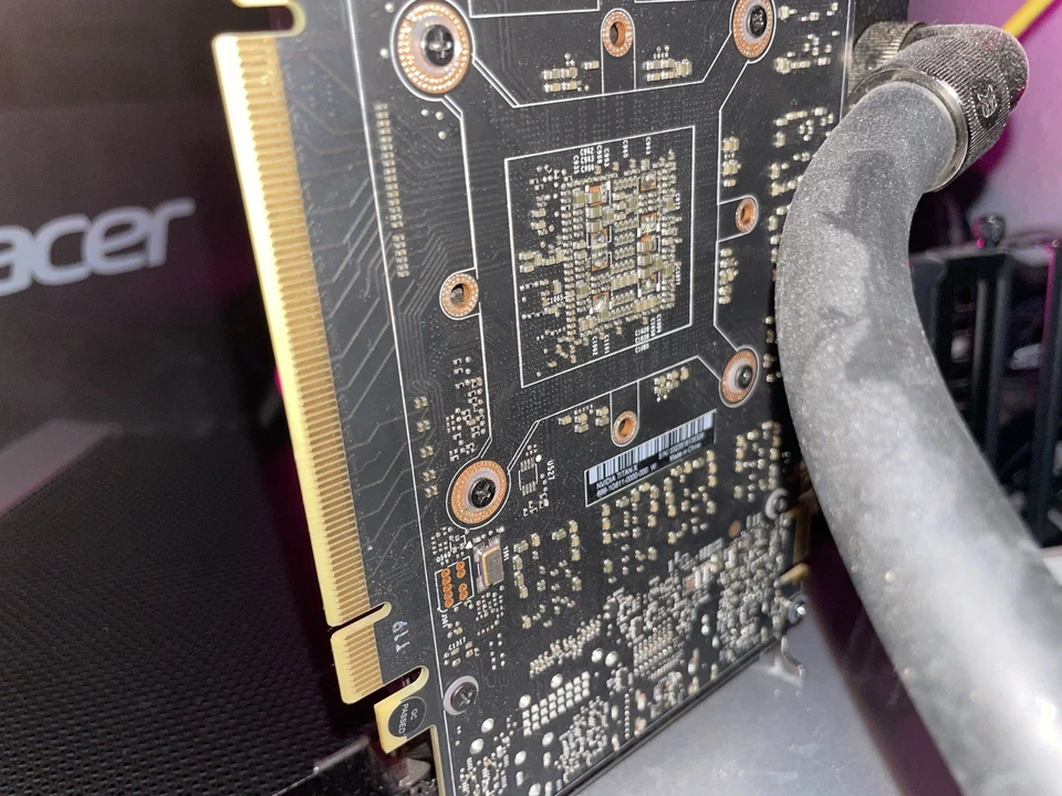 NIVIDIA GeForce Titan x Water Cooled Graphics Card 12GB - Image 4 of 4