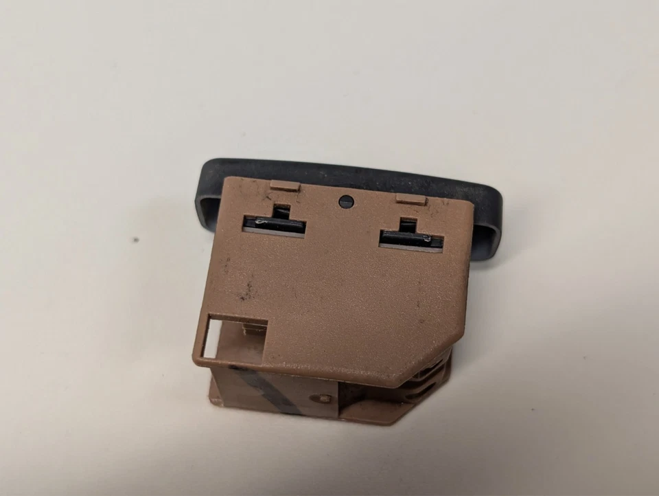 Переключатель управления замком двери питания 98-10 OEM Volkswagen BEETLE 1C0962125 VW TDI - Изображение 2 из 4