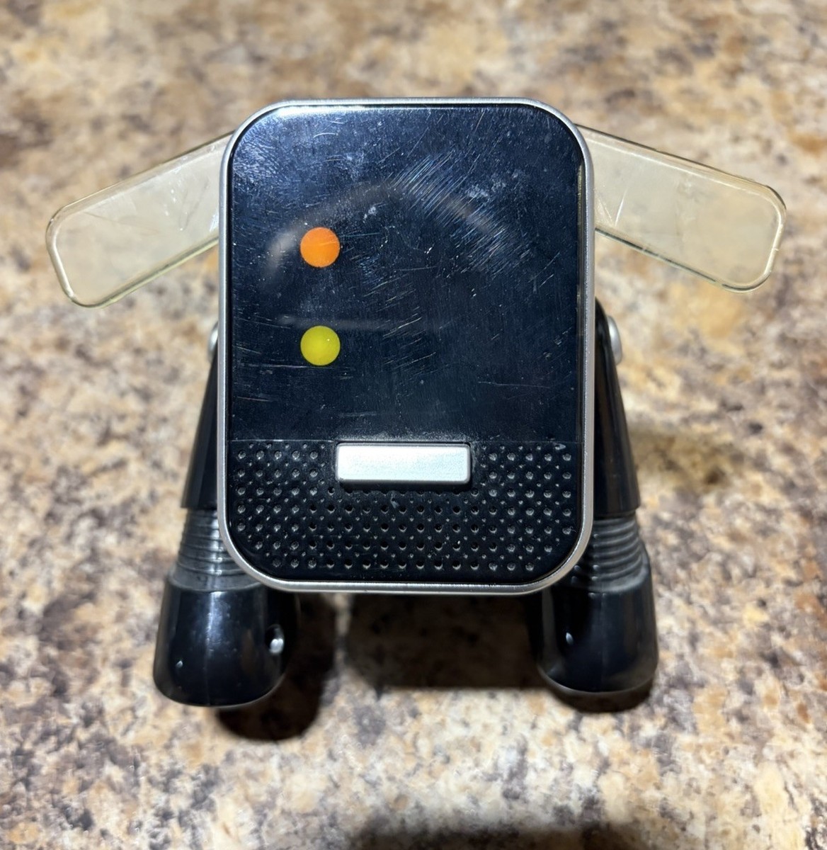 i-Dog Dance Robot Dog Speaker Black Hasbro Tiger Electronics 2008