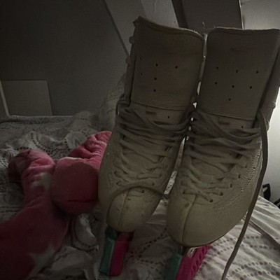 Edea White Figure Ice Skates Lace Closure with Pink Blade Guards