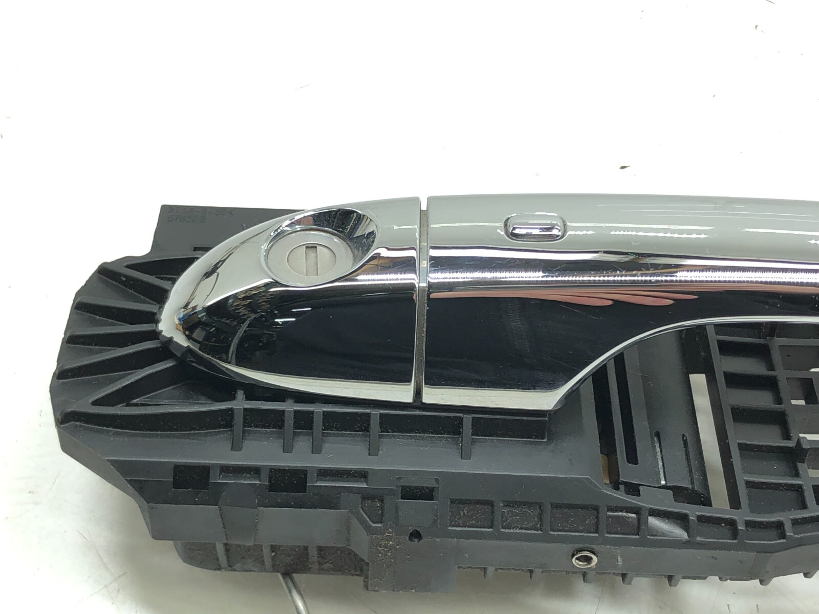 2014-2017 MASERATI QUATTROPORTE LEFT DRIVER FRONT EXTERIOR DOOR HANDLE OEM