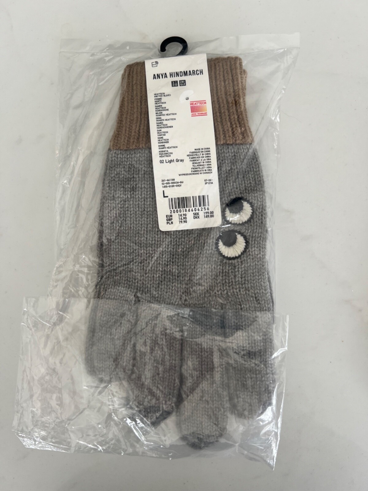 Anya Hindmarch Uniqlo Grey Scarf, Gloves  and Socks Set 👀  SOLD OUT image 4