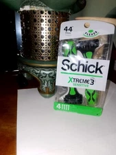 Schick Xtreme 3 Sensitive Men’s Disposable 3-Blade Razor Pack of 4 New Sealed