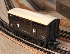 Hornby SR Southern Railway Sheep Van Wagon No.51915 - R106 - OO Gauge - Unboxed