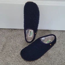 Bogs Bloom Snowday II Slippers Blue Faux Fur Lined Women's 8 NWOB MSRP $75