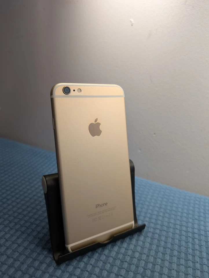 Apple iPhone 6 Plus - 64 GB - Gold (Unlocked) - Image 2 of 2