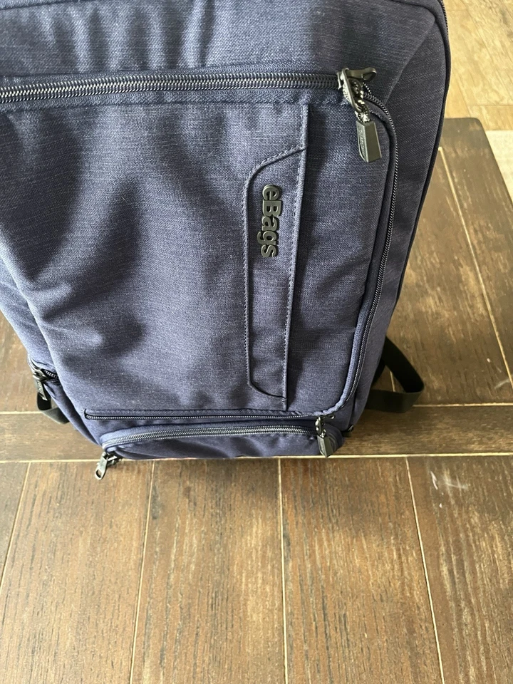 Ebags 专业超薄背包 17 英寸笔记本电脑可携带蓝色周末旅行包 — 第 2/4 张图片
