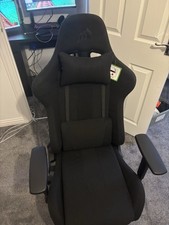 CORSAIR GAMING CHAIR