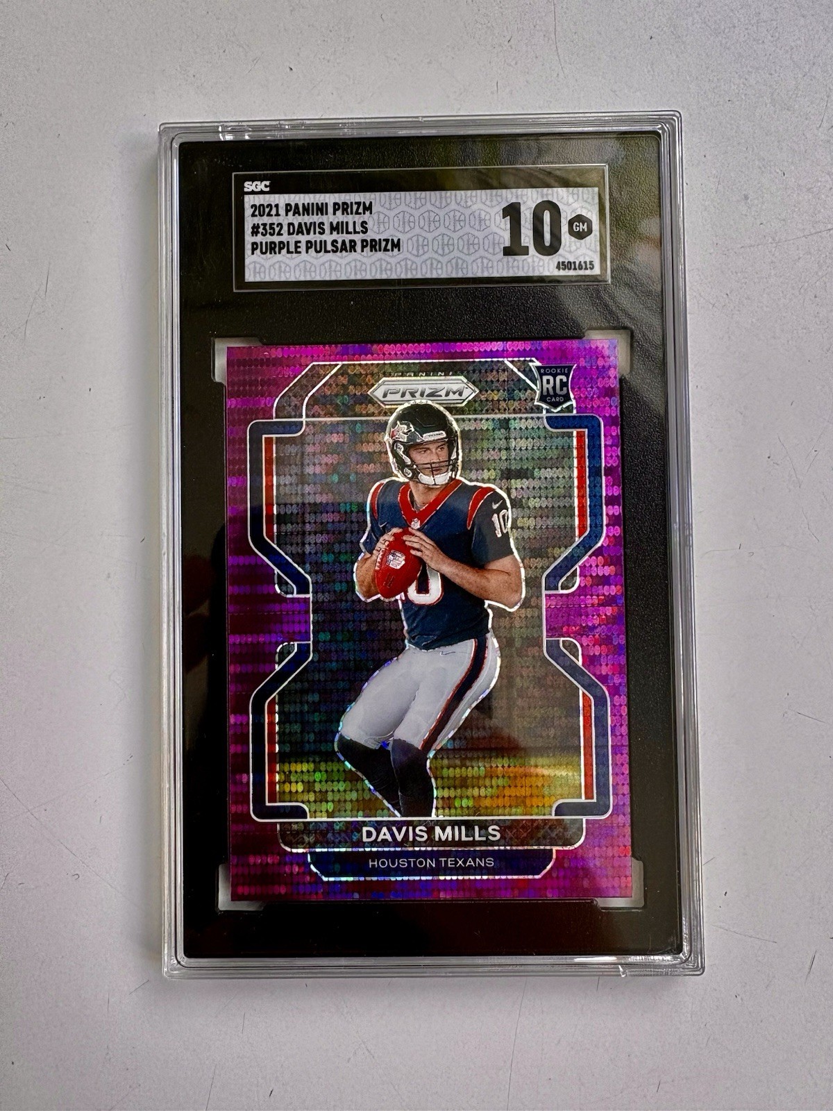 2021 Prizm DAVIS MILLS Purple Pulsar Prizm RC #352 SGC 10