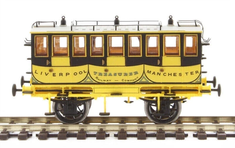 Hornby R3956 L&MR Stephenson's Rocket Mail Coach Pack 6 Pin DCC Ready NEW - Image 3 of 4