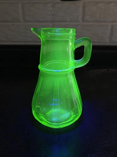 Vintage Green Uranium Depression Glass Hazel Atlas Syrup 6” Pitcher~No Lid/Chip
