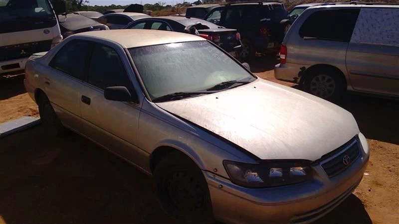 Conjunto de bomba de combustible construido en América del Norte para Toyota Camry 97-01 OEM Foto 2 de 4