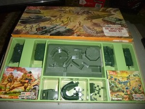 Airfix #51650-7 Gun Emplacement Assault Set Mint Unassembled in Box.