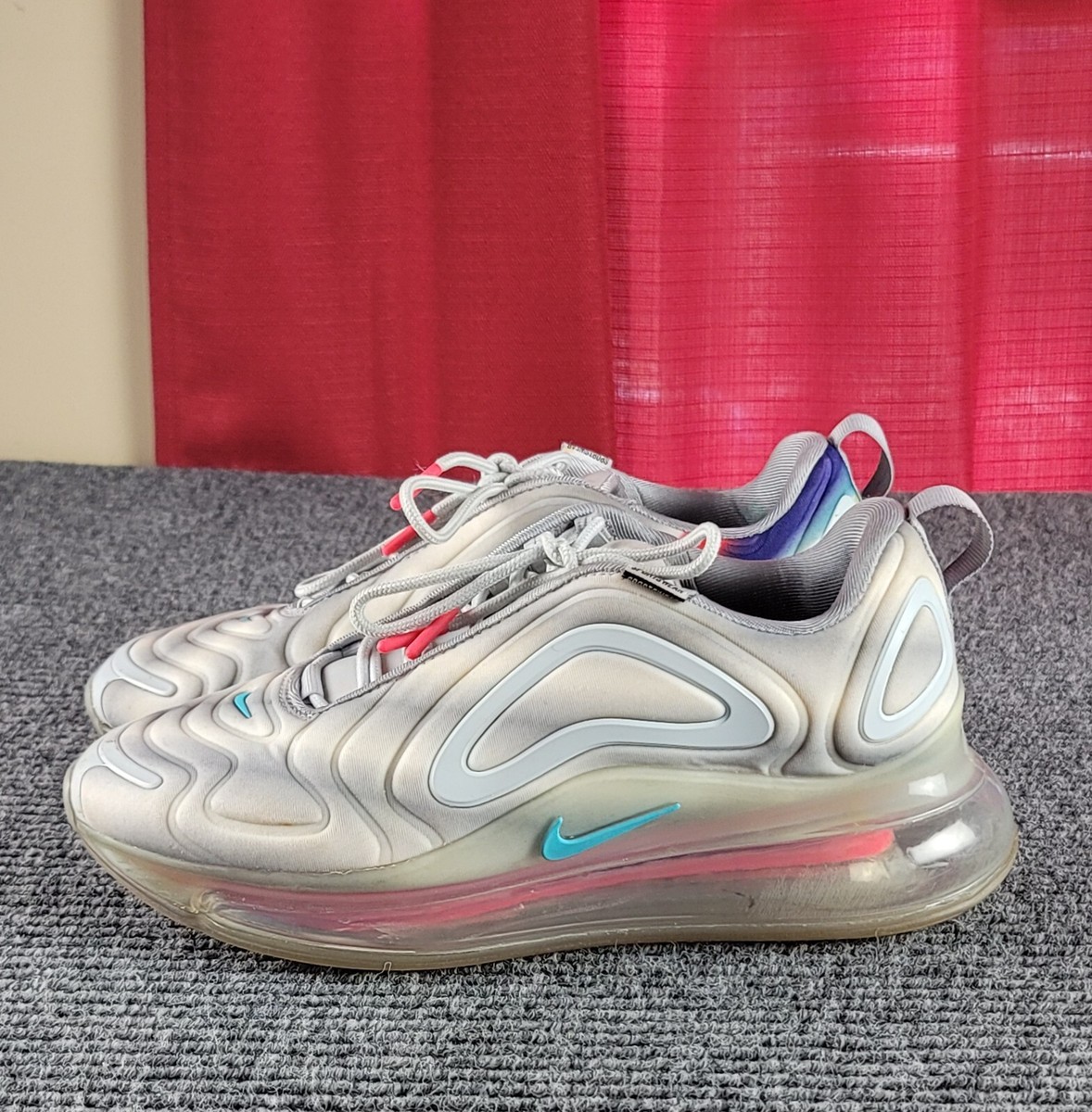 NIKE Air Max 720 Pride Mens Size 9 Wolf Gray Teal Nebula Pink