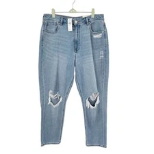 American Eagle Size 14 Short Ripped Mom Jeans Light Wash Blue Stretch Waist NWT