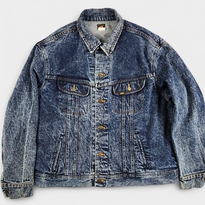 Vintage Lee 220J Denim Jacket Men's XL Blue Acid Wash Made in the USA 153438